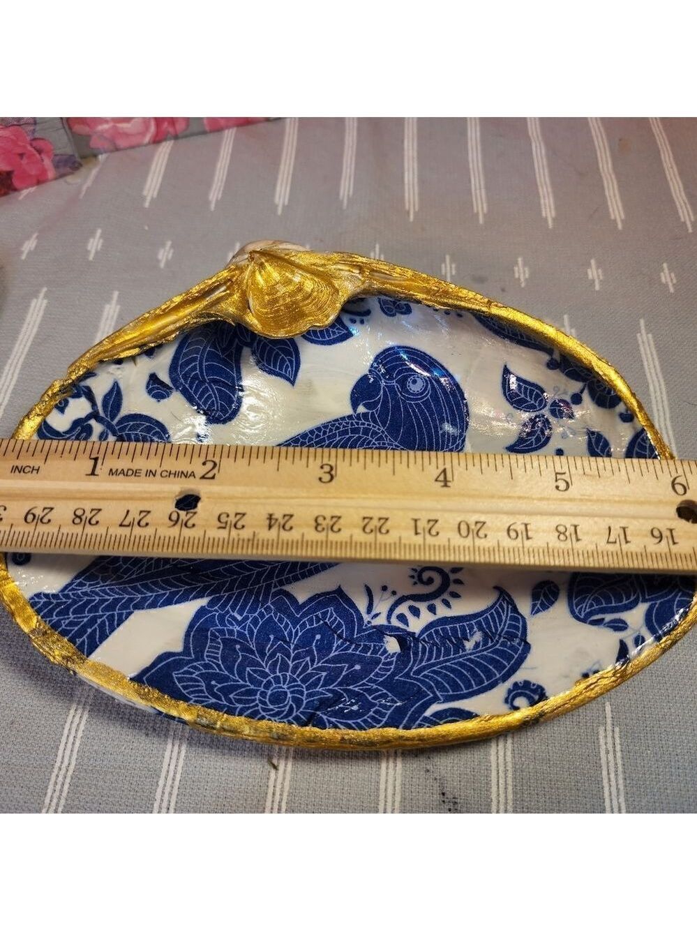 DECOUPAGE CLAM SHELL DECOUPAGE BLUE BIRD ON A CLAM SHELL TRINKET DISH - Picture 8 of 10